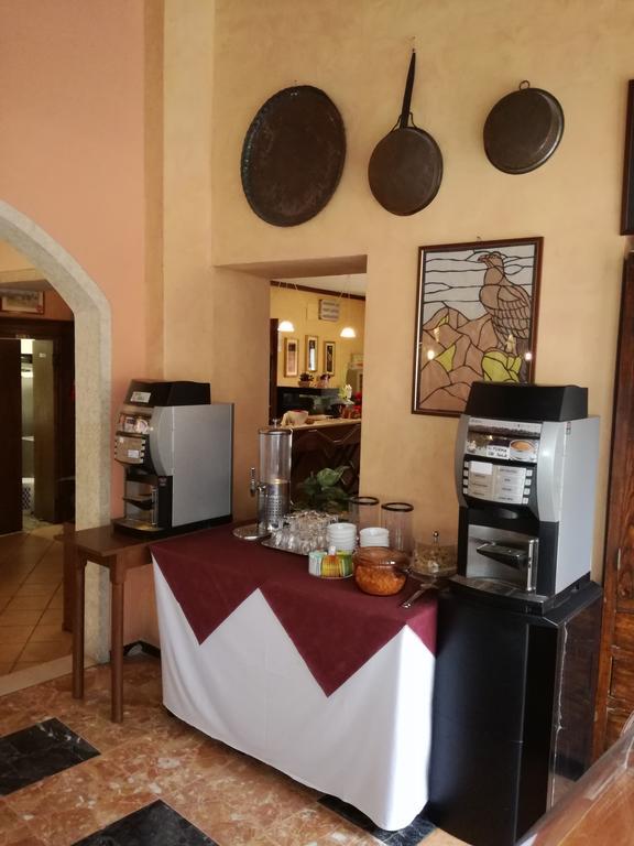 Albergo Giardino Toscolano Maderno Exterior photo