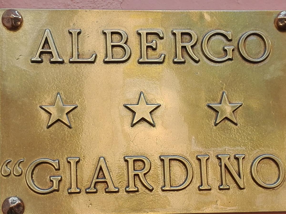 Albergo Giardino Toscolano Maderno Exterior photo