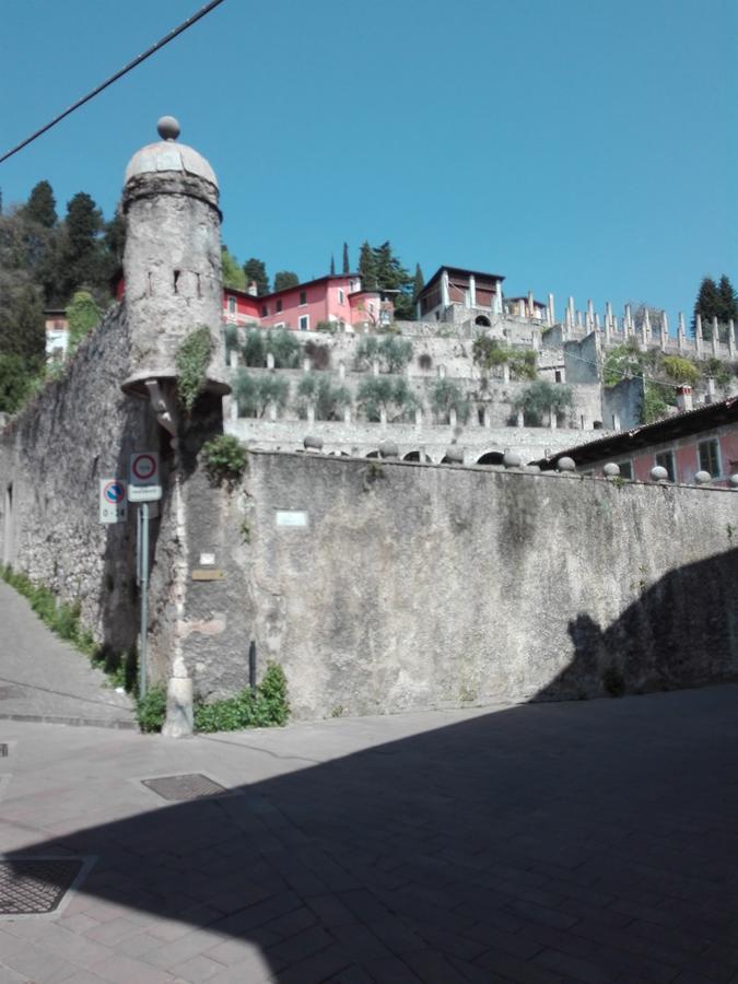 Albergo Giardino Toscolano Maderno Exterior photo