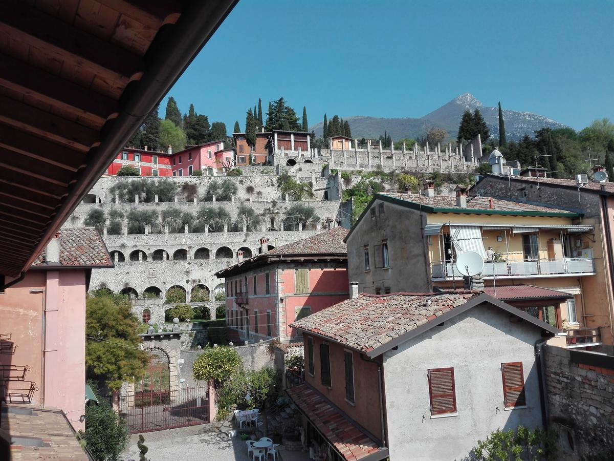 Albergo Giardino Toscolano Maderno Exterior photo
