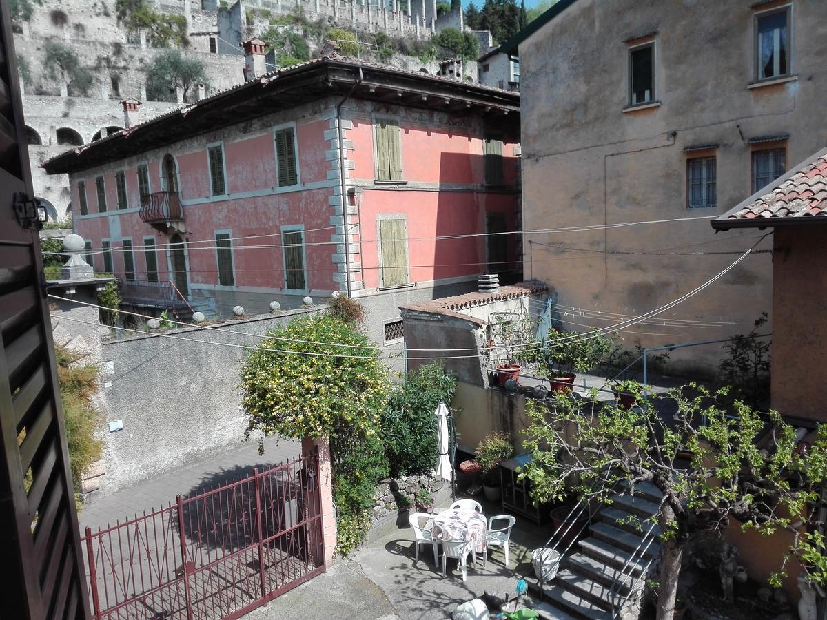 Albergo Giardino Toscolano Maderno Exterior photo